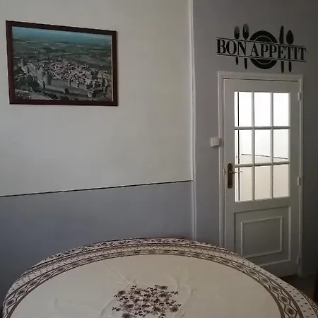 Lejlighed Maison De Pézenas